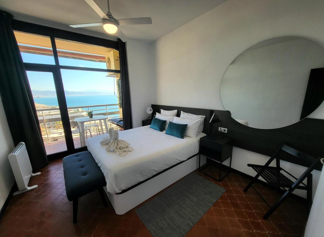 טורמולינוס Apartamento Torre De La Roca Actual מראה חיצוני תמונה