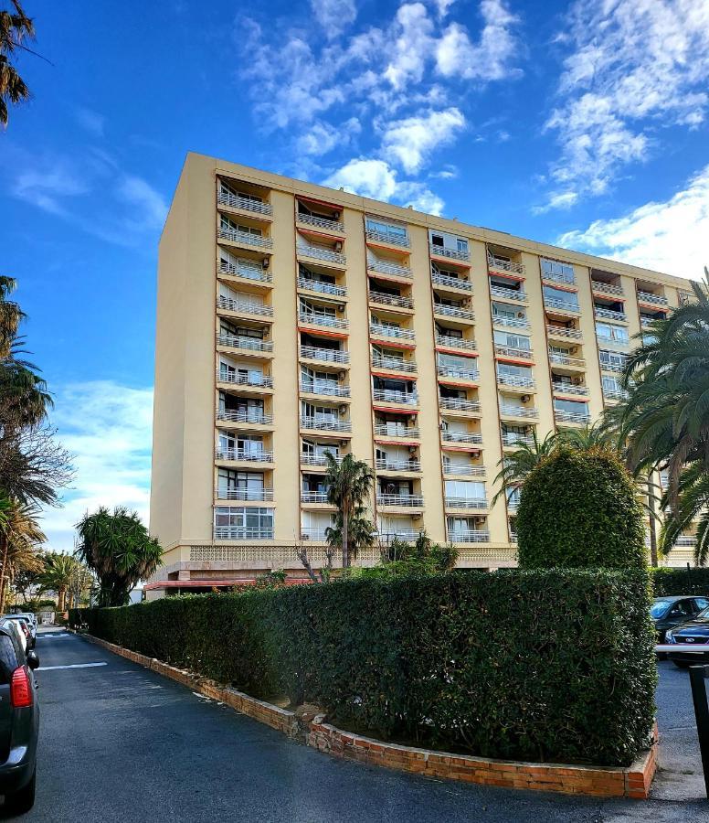 טורמולינוס Apartamento Torre De La Roca Actual מראה חיצוני תמונה