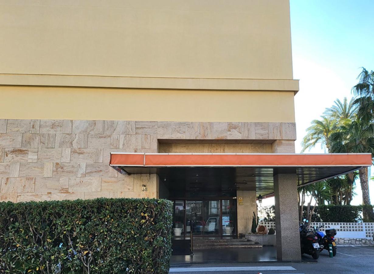 טורמולינוס Apartamento Torre De La Roca Actual מראה חיצוני תמונה
